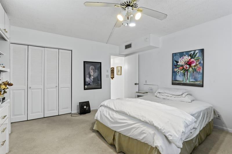 Image 19 of 31 For 2901 Victoria Cir  A1