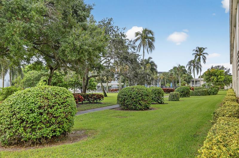 Image 26 of 31 For 2901 Victoria Cir  A1