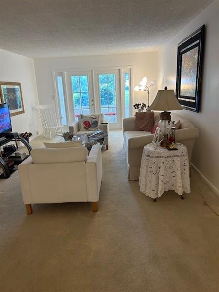 Image 7 of 14 For 2901 Victoria Cir  A1