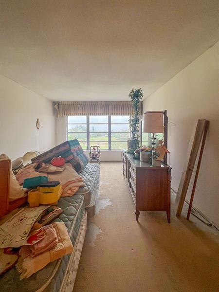 Image 14 of 15 For 3050 Palm Aire Dr  604