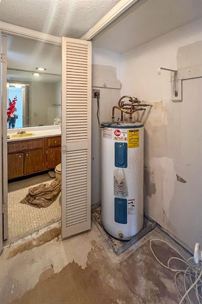 Image 5 of 15 For 3050 Palm Aire Dr  604