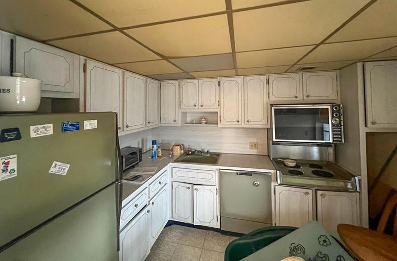 Image 8 of 15 For 3050 Palm Aire Dr  604