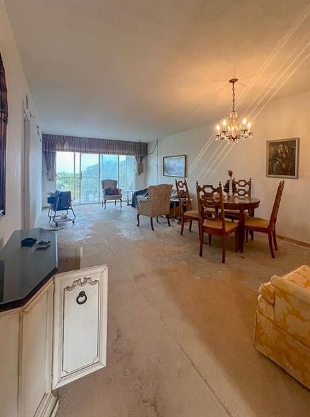 Image 9 of 15 For 3050 Palm Aire Dr  604