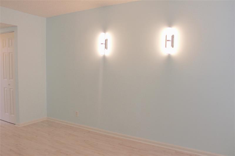 Image 20 of 22 For 1000 Ocean Blvd  5-l