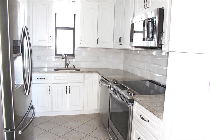 Image 6 of 22 For 1000 Ocean Blvd  5-l