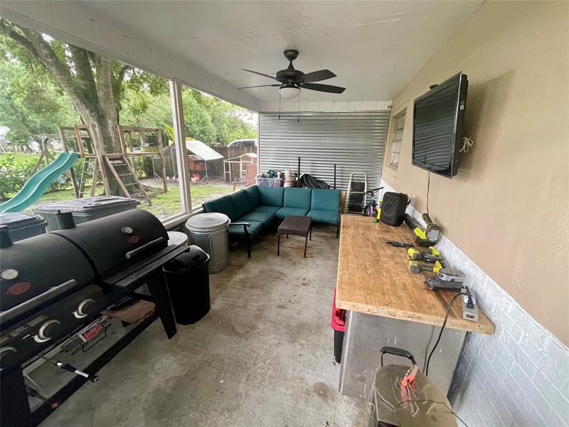 Image 9 of 22 For 777 36th Ter