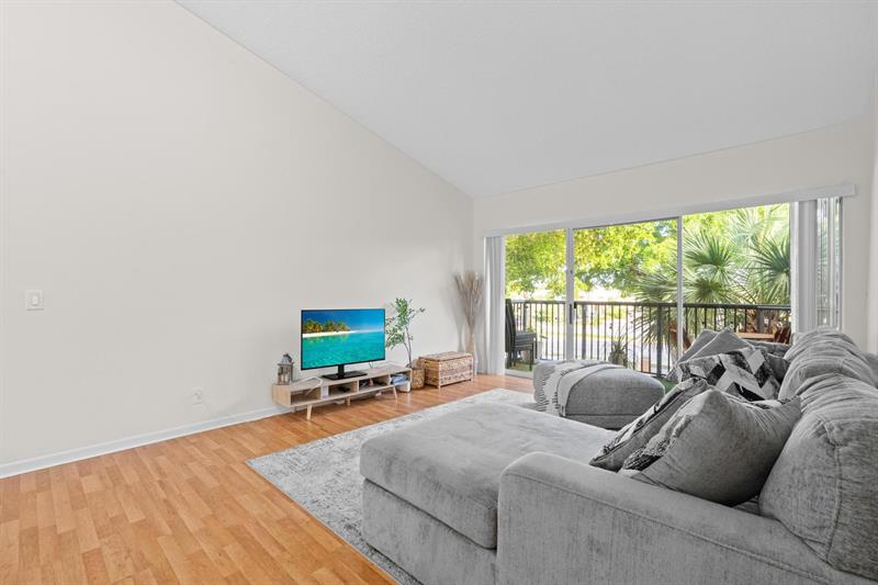Image 11 of 58 For 8851 Wiles Rd  305
