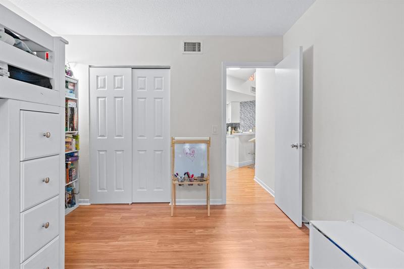 Image 21 of 58 For 8851 Wiles Rd  305