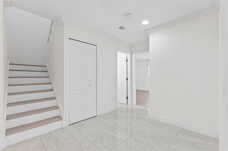 Details for 4741 Holly Lake Dr, Lake Worth, FL 33463
