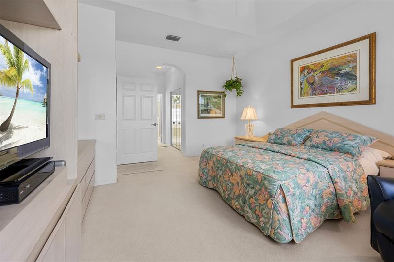 Image 13 of 32 For 10307 Lexington Estates Blvd