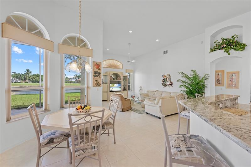Image 21 of 32 For 10307 Lexington Estates Blvd