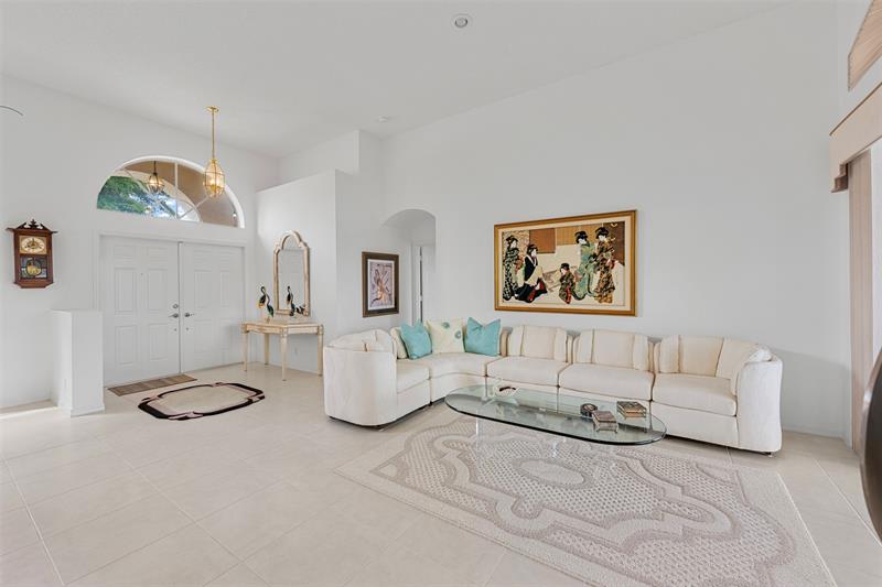 Image 7 of 32 For 10307 Lexington Estates Blvd