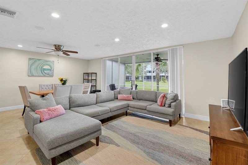 Image 11 of 47 For 6037 Old Court Rd  908