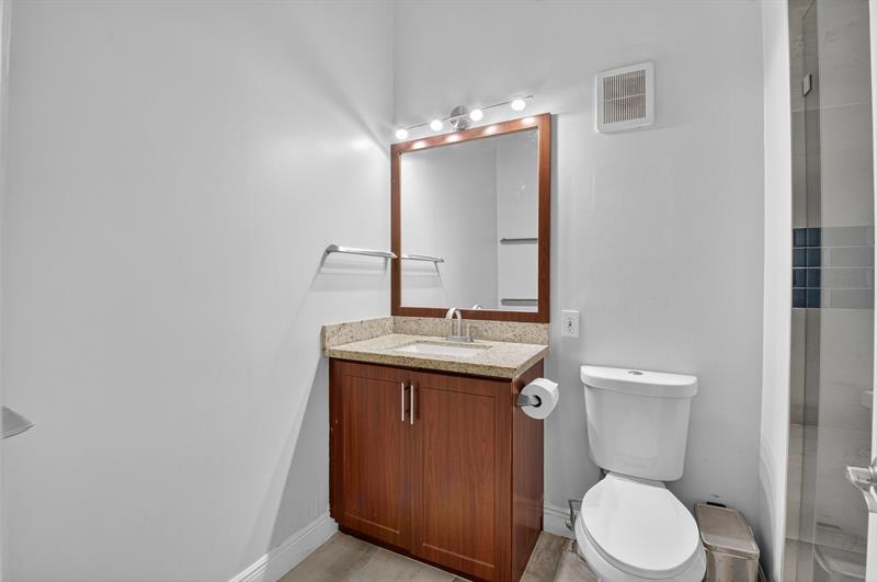Image 41 of 47 For 6037 Old Court Rd  908