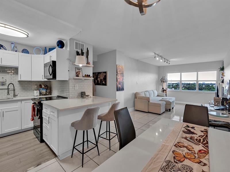 Details for 2555 11th St  708, Fort Lauderdale, FL 33304