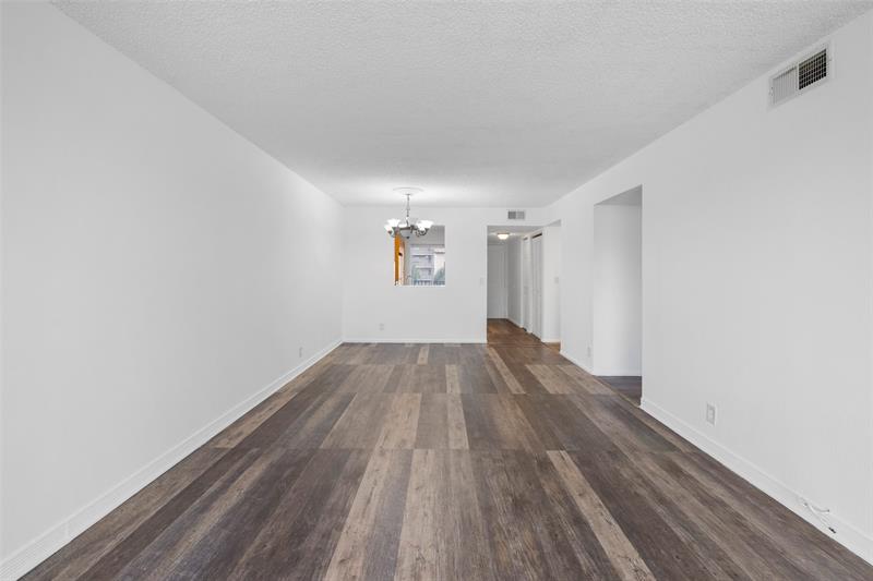 Image 13 of 30 For 7760 50th St  305