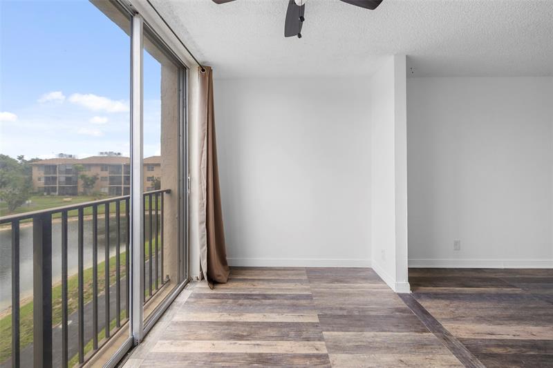 Image 14 of 30 For 7760 50th St  305
