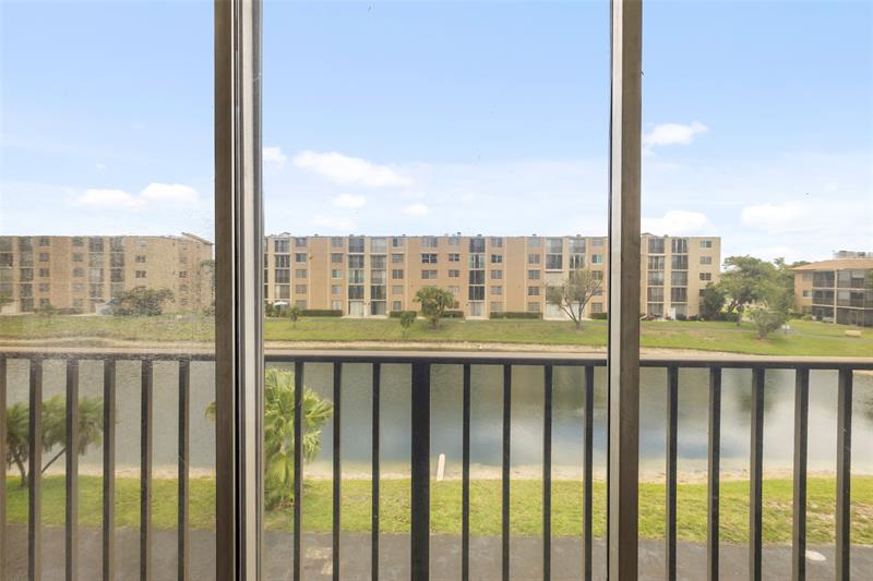 Image 16 of 30 For 7760 50th St  305
