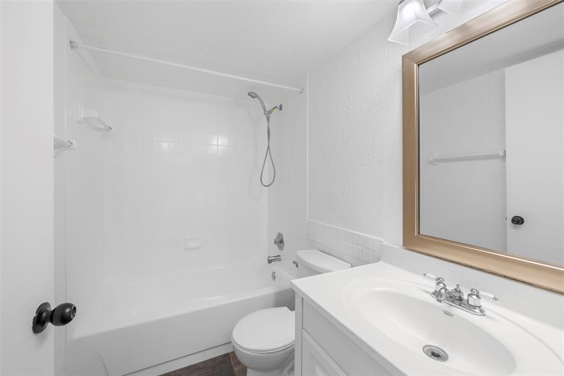 Image 5 of 30 For 7760 50th St  305