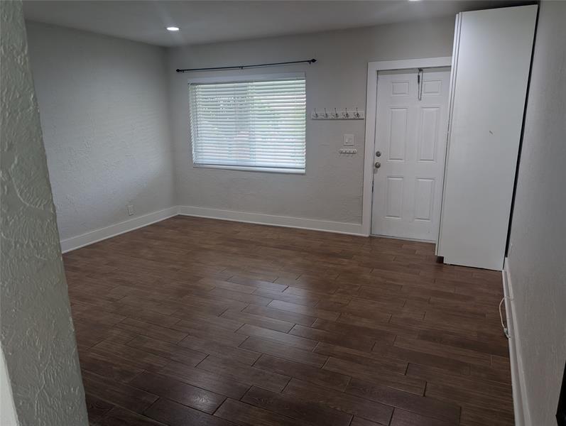 Image 12 of 23 For 3221 9th St  2