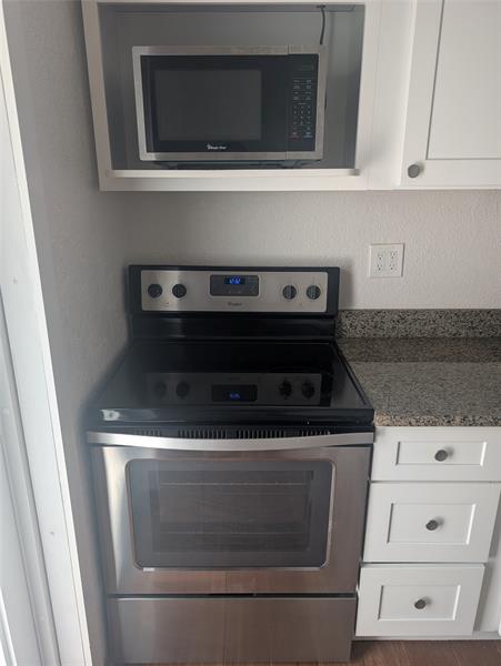 Image 9 of 23 For 3221 9th St  2
