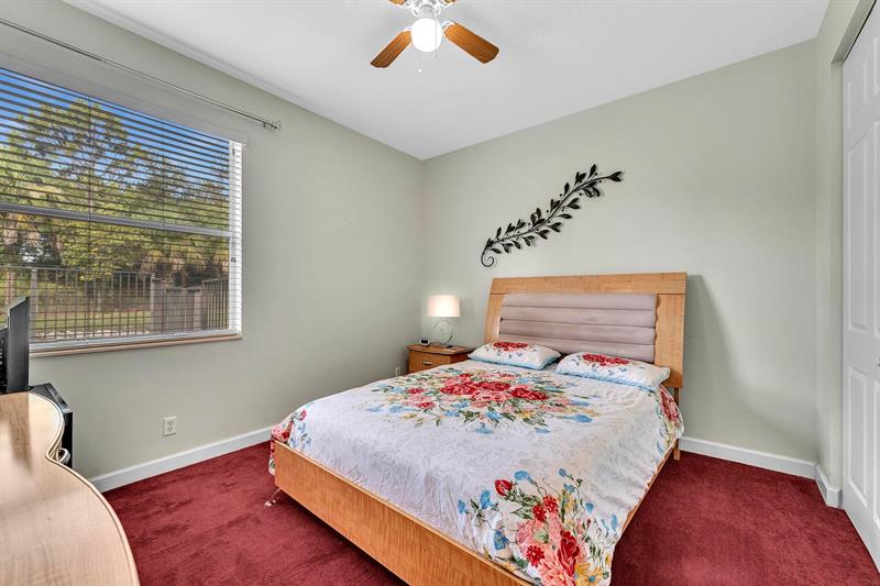 Image 22 of 46 For 755 River Bend Cir