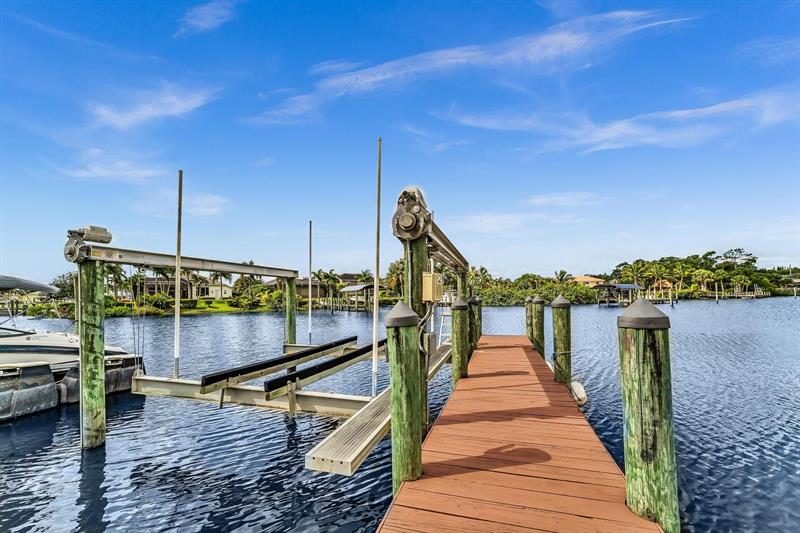 Image 39 of 46 For 755 River Bend Cir