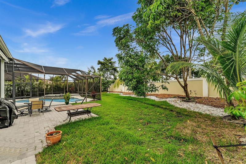 Image 43 of 46 For 755 River Bend Cir