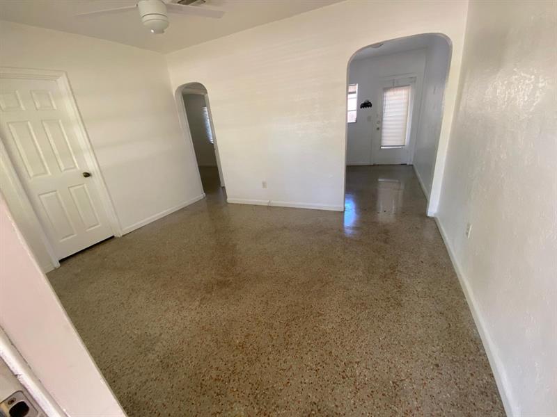 Image 12 of 16 For 2000 Rodman St  1