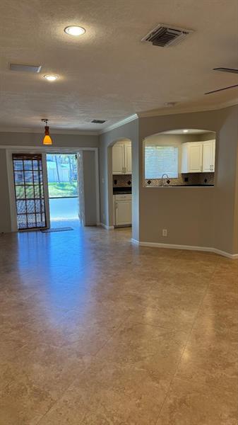Image 5 of 38 For 2032 Discovery Cir  2032