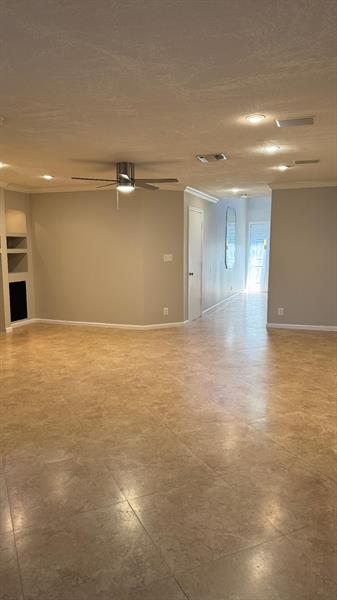 Image 7 of 38 For 2032 Discovery Cir  2032