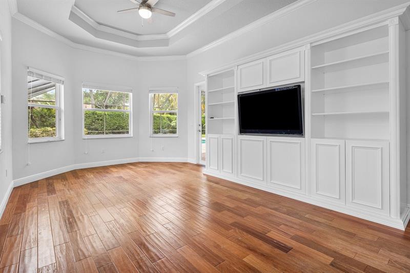 Image 29 of 48 For 864 123rd Dr
