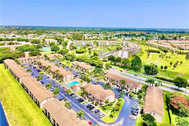 Image 20 of 21 For 9430 Boca Cove Cir  209