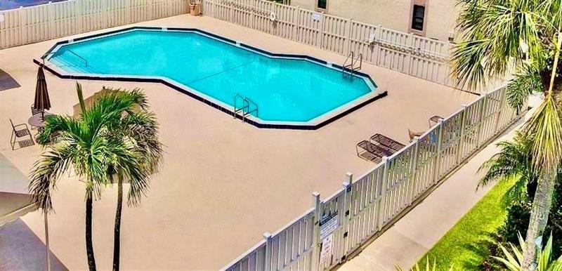 Image 4 of 21 For 9430 Boca Cove Cir  209