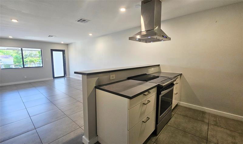 Details for 200 25th St  8, Fort Lauderdale, FL 33311