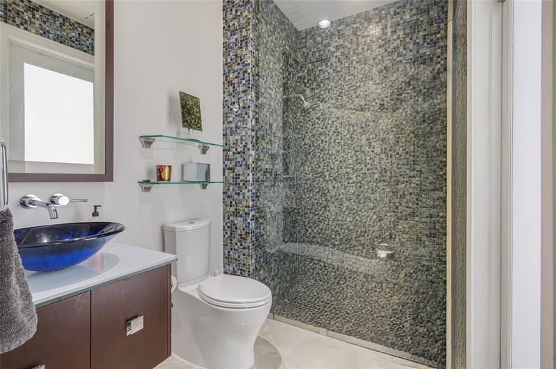 Image 15 of 65 For 10792 Pine Lodge Trl