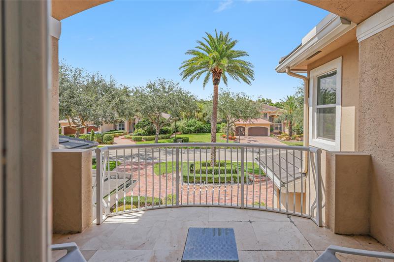 Image 36 of 65 For 10792 Pine Lodge Trl