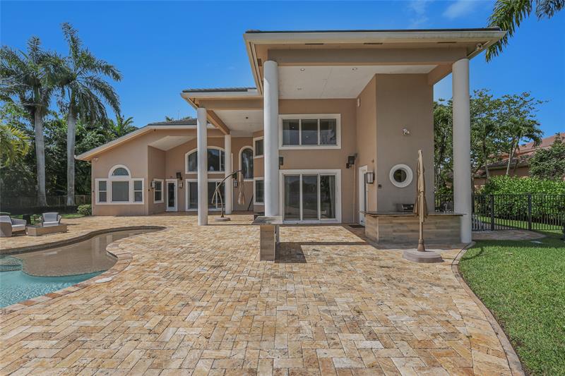 Image 46 of 65 For 10792 Pine Lodge Trl