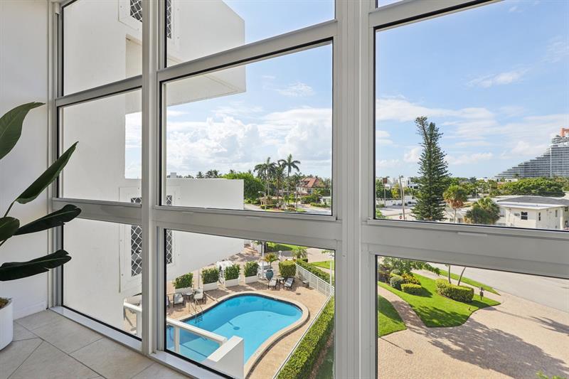 Image 10 of 48 For 2701 Ocean Blvd  4c