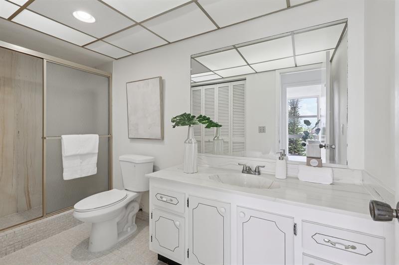 Image 9 of 48 For 2701 Ocean Blvd  4c