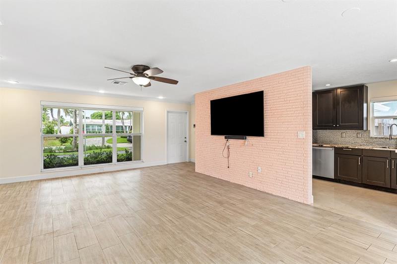 Image 13 of 29 For 2741 53rd St