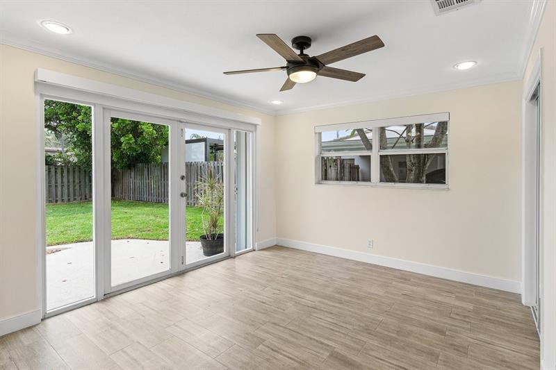 Image 16 of 29 For 2741 53rd St