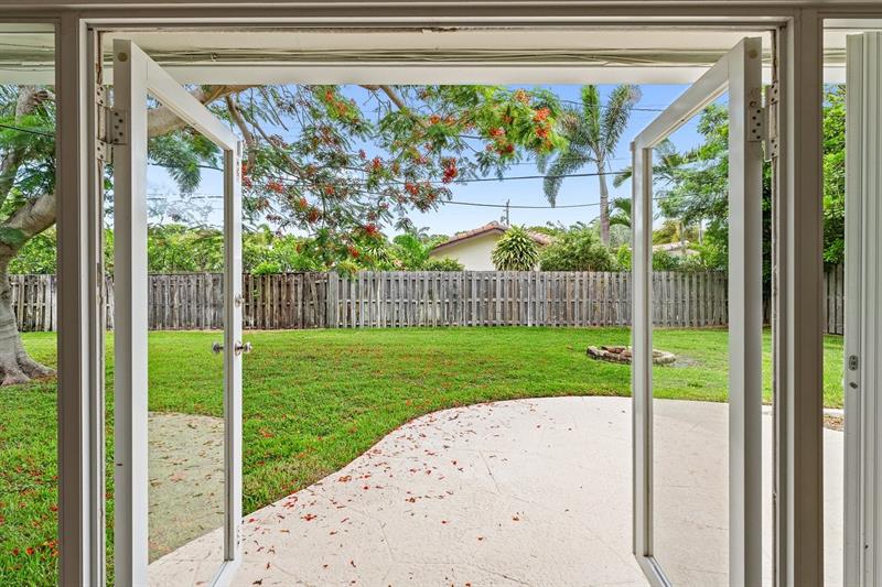 Image 24 of 29 For 2741 53rd St