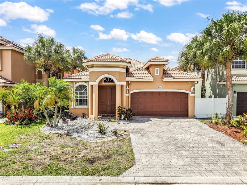 Image 3 of 33 For 4066 Coontie Ct