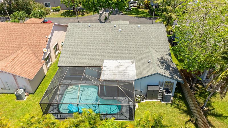 Image 10 of 65 For 9910 53rd Ct