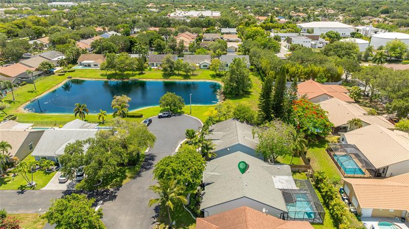 Image 11 of 65 For 9910 53rd Ct