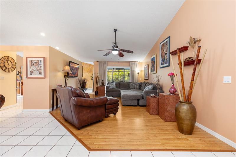 Image 13 of 65 For 9910 53rd Ct
