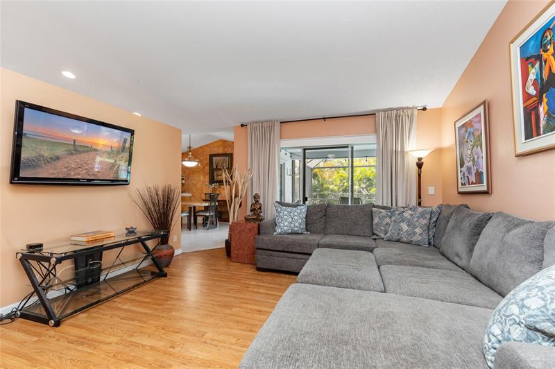 Image 15 of 65 For 9910 53rd Ct
