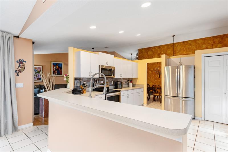 Image 23 of 65 For 9910 53rd Ct