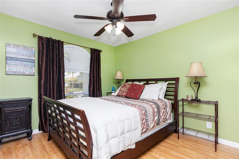Image 33 of 65 For 9910 53rd Ct